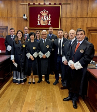 Los nuevos magistrados, el presidente, la Sala de Gobierno y los padrinos de jura
